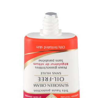 کرم ضد آفتاب بی رنگ الارو با SPF50 فاقد چربی حجم 40 میلی لیتر